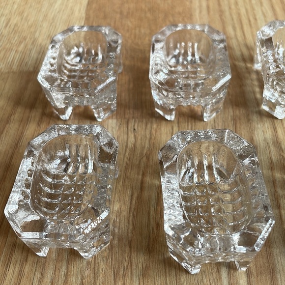 Set of 10 Vintage American Pressed Glass Salt Cellars - Picture 2 of 3